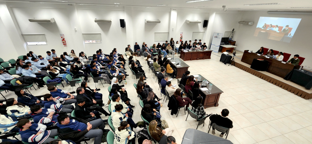 Fotografía: Alumnos de cinco escuelas participaron de la experiencia de un juicio por jurado