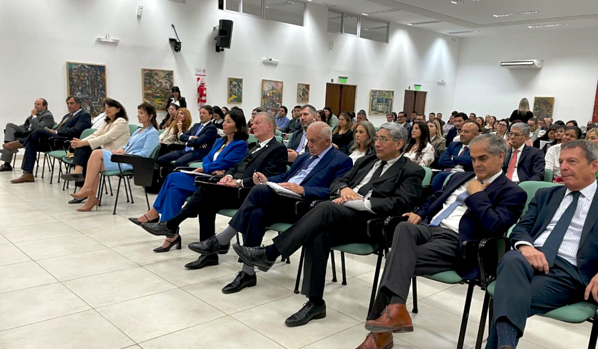 Fotografía: Se lanzaron las jornadas de actualización en derecho administrativo