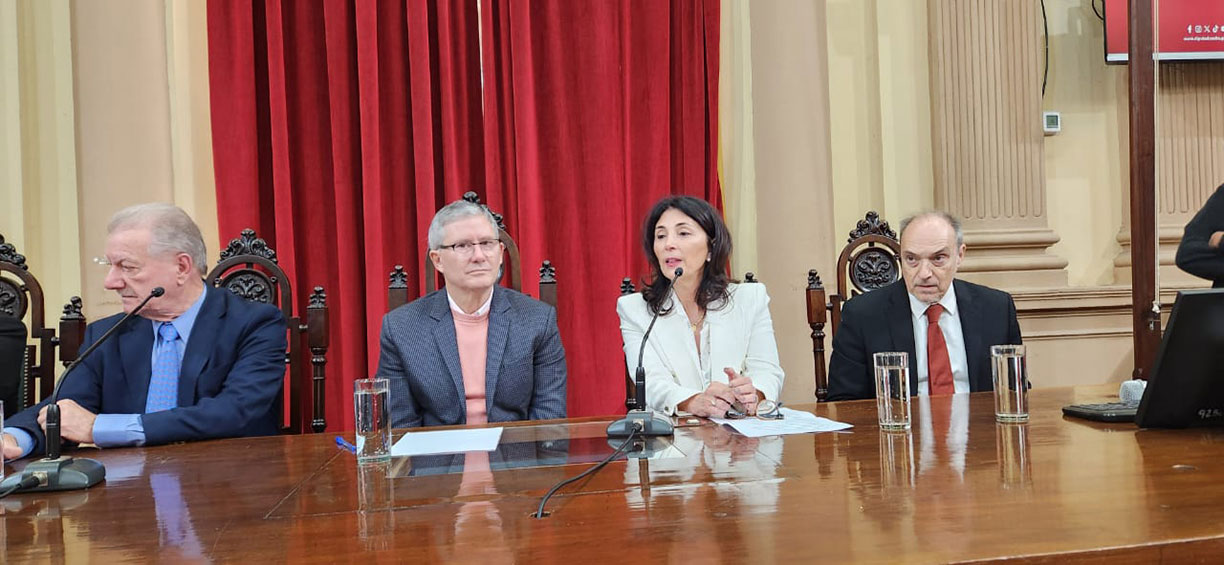 Fotografìa: La Corte de Justicia y el Colegio de Gobierno expusieron sobre la reforma del Código Procesal Penal impulsada por el Poder Ejecutivo