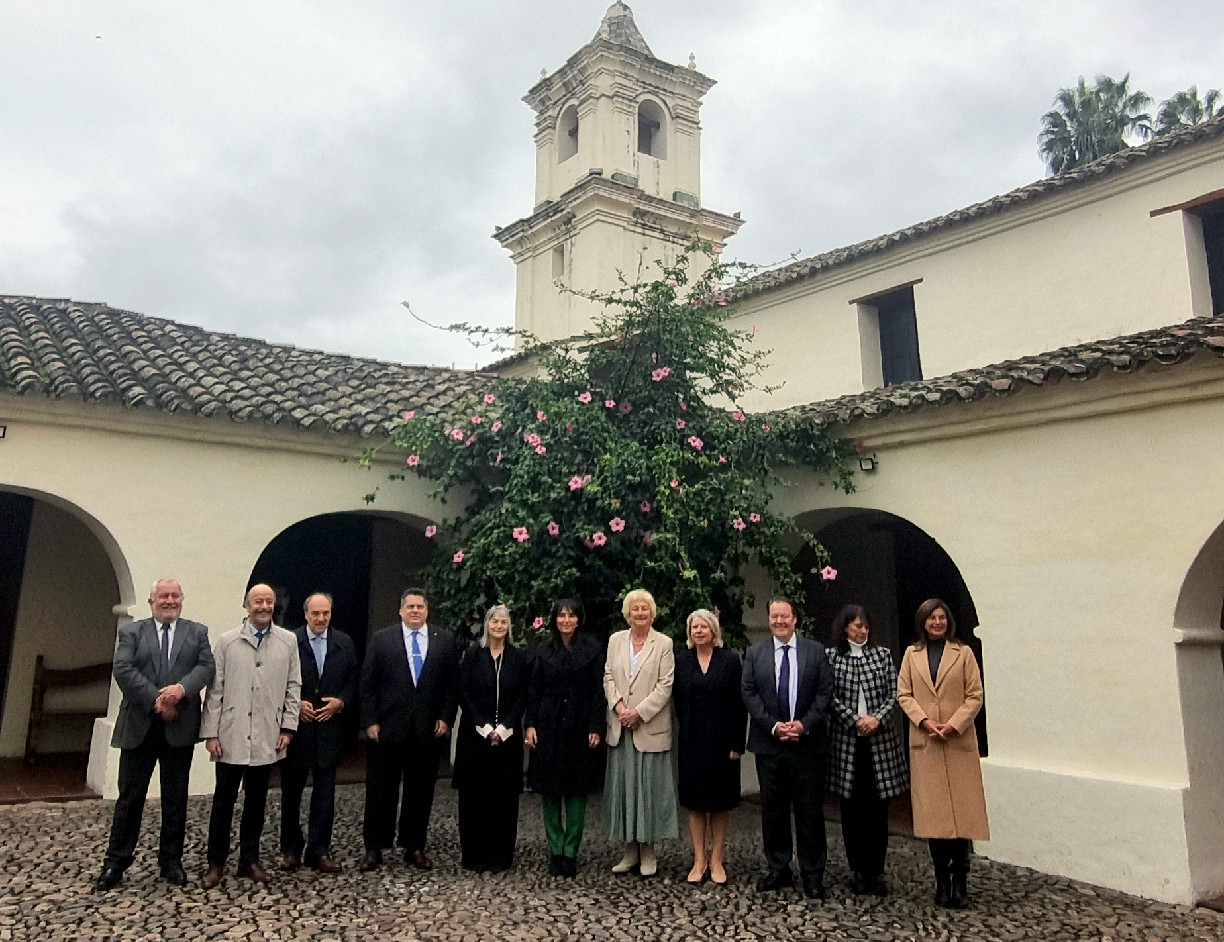 130524_firma_convenio