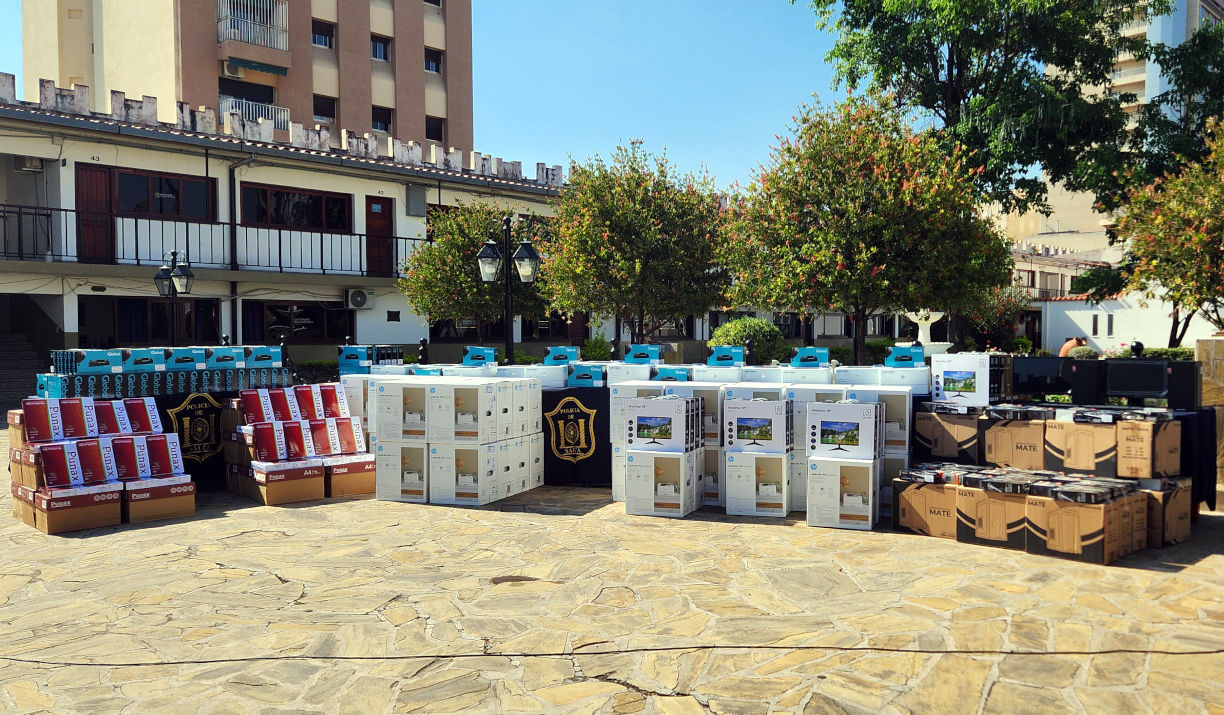 Fotografía:La digitalización de las notificaciones entre el Poder Judicial y la Policía avanza con éxito La digitalización de las notificaciones entre el Poder Judicial y la Policía avanza con éxito