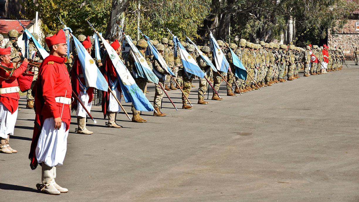 Fotografía: Teresa Ovejero participó del acto en conmemoración a la creación del Ejército Argentino 